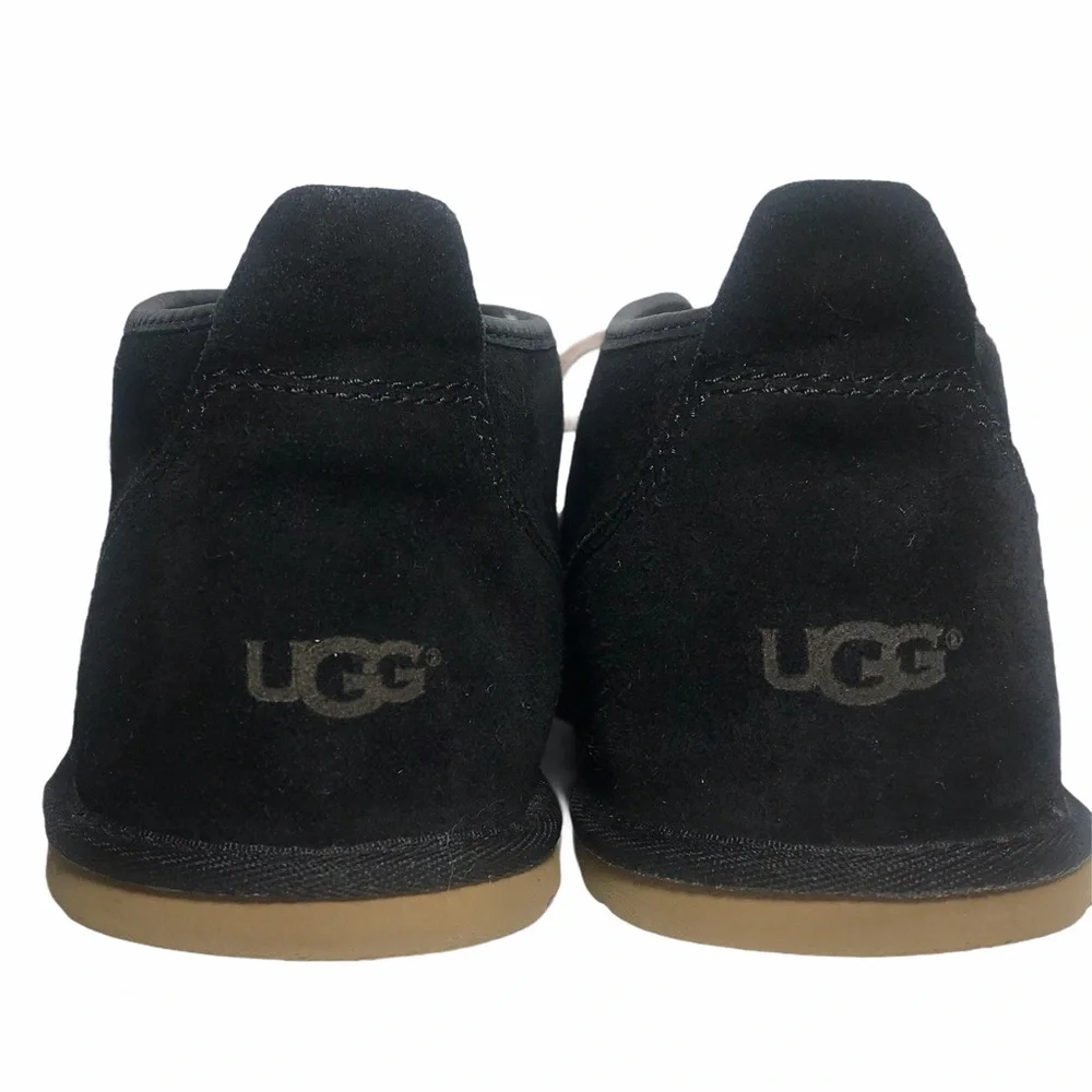 UGG Maksim Chukka Boots Black Suede Leather Wool Lined US 9